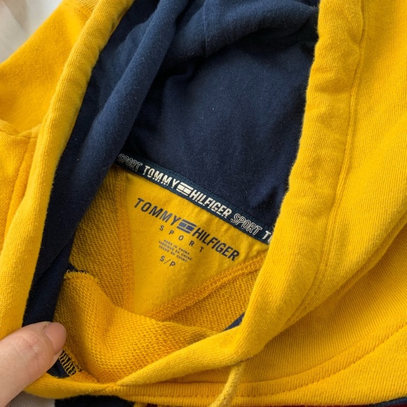 Tommy Hilfiger Bright Rich Yellow Hoodie with Logo Sport Workout yoga fitness - Picture 4 of 6